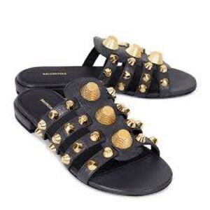 NWT Box Balenciaga Black leather Giant Gold Mesh Studded Flat Gladiator Sandals